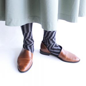 Crumpled stripe socks/ブラック